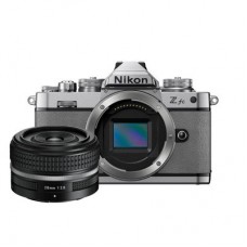 Nikon Z fc Natural Grey + NIKKOR Z 28 f/2.8 (SE)